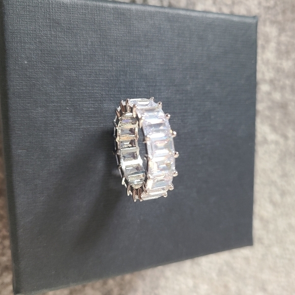 SILVER Baguette CZ Eternity Band Size 7 - Picture 7 of 7